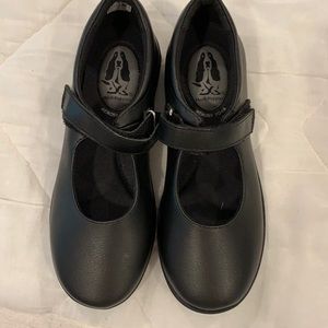 Girls Mary Jane shoes